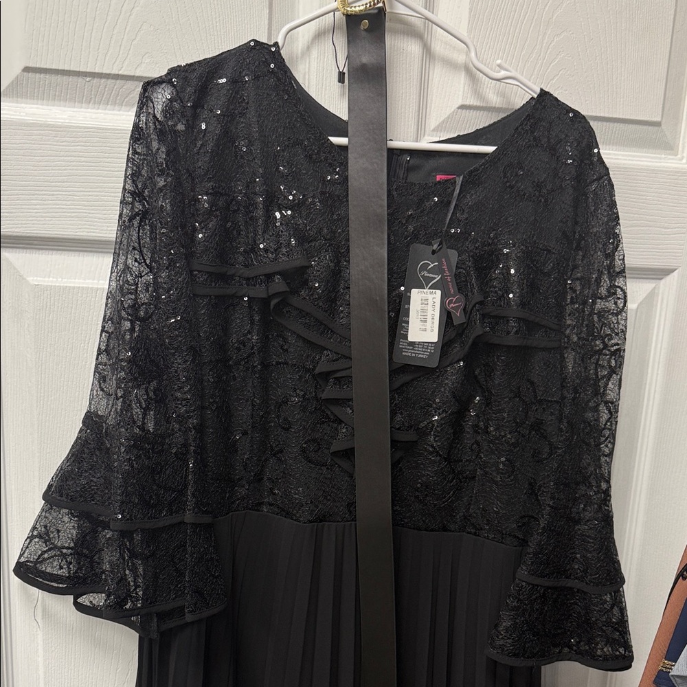 Elegant Black Maxi Dress